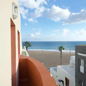 Con Ascensor En Primera Línea Apartamento